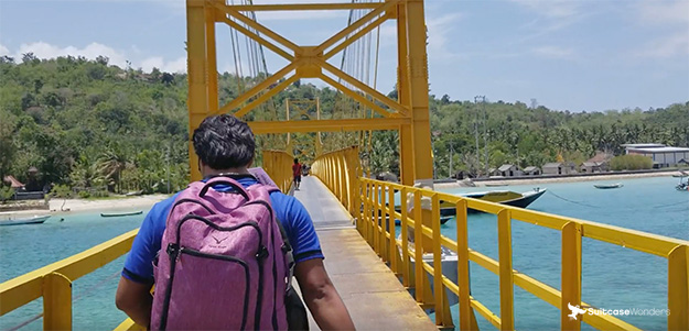 Yellow Bridge Nusa Ceningan Indonesia