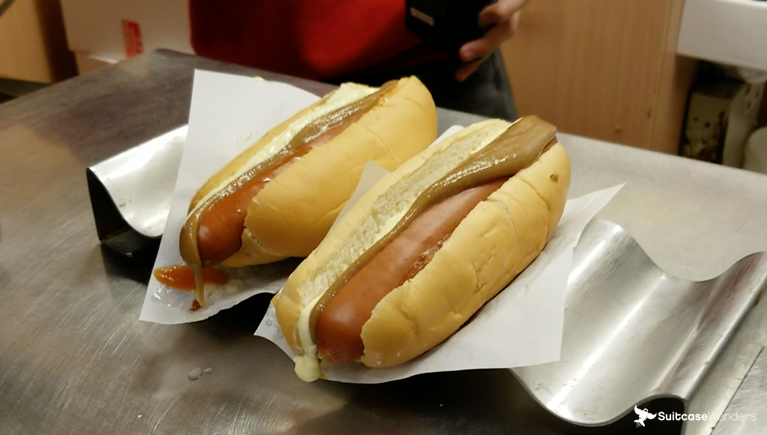 hot-dog-reykjavik-clinton-bajarins-beztu-pylsur